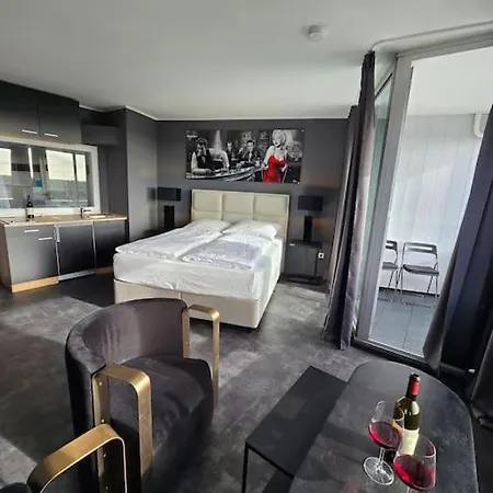 Apartment Panorama-luxus Im 21 Stockwerk ! *